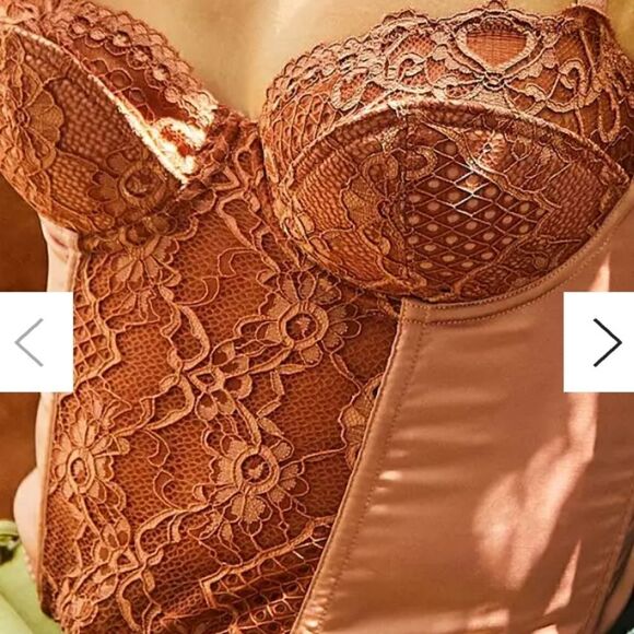 NEW Urban Outfitters BDG Lace and Satin Corset Crop Top Sz Small NWOT - Picture 8 of 11